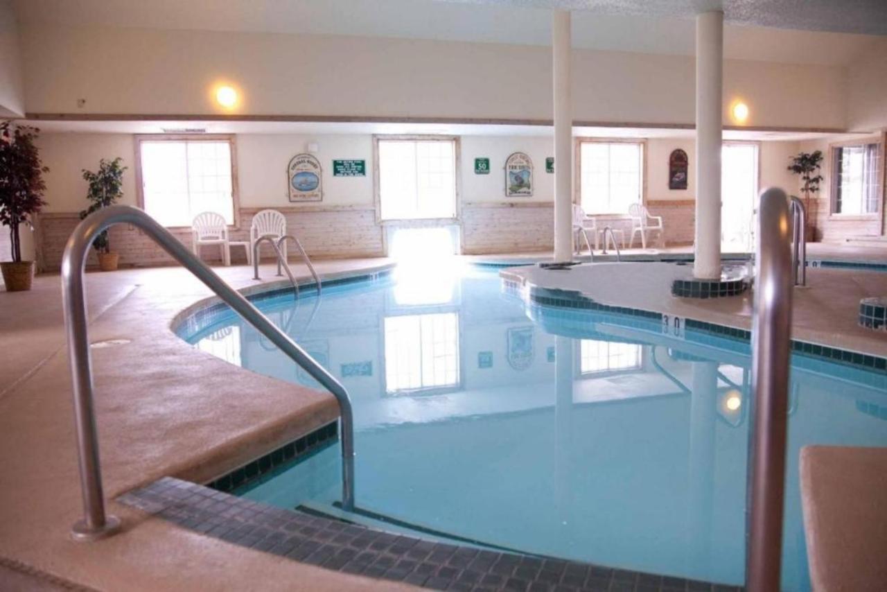Baymont By Wyndham Mequon Milwaukee Area Otel Dış mekan fotoğraf